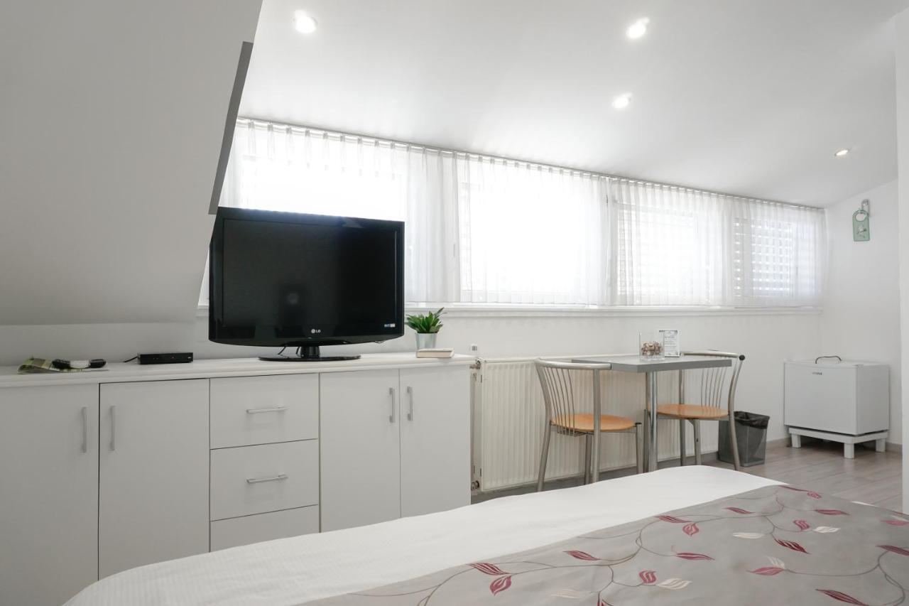 Guest House Mlada Lipa Марибор Екстериор снимка